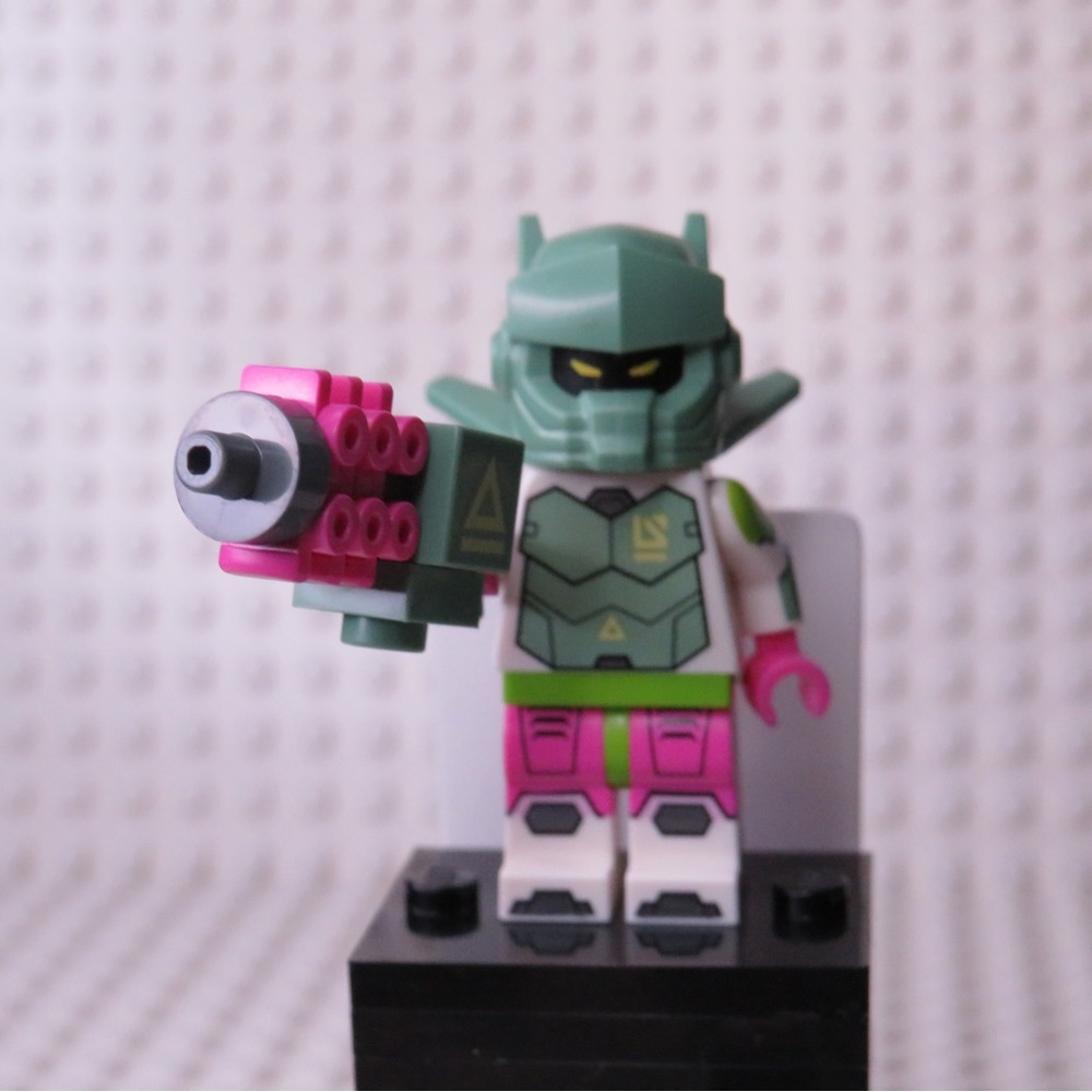 LEGO GALAXY FIGHTER FIGURE